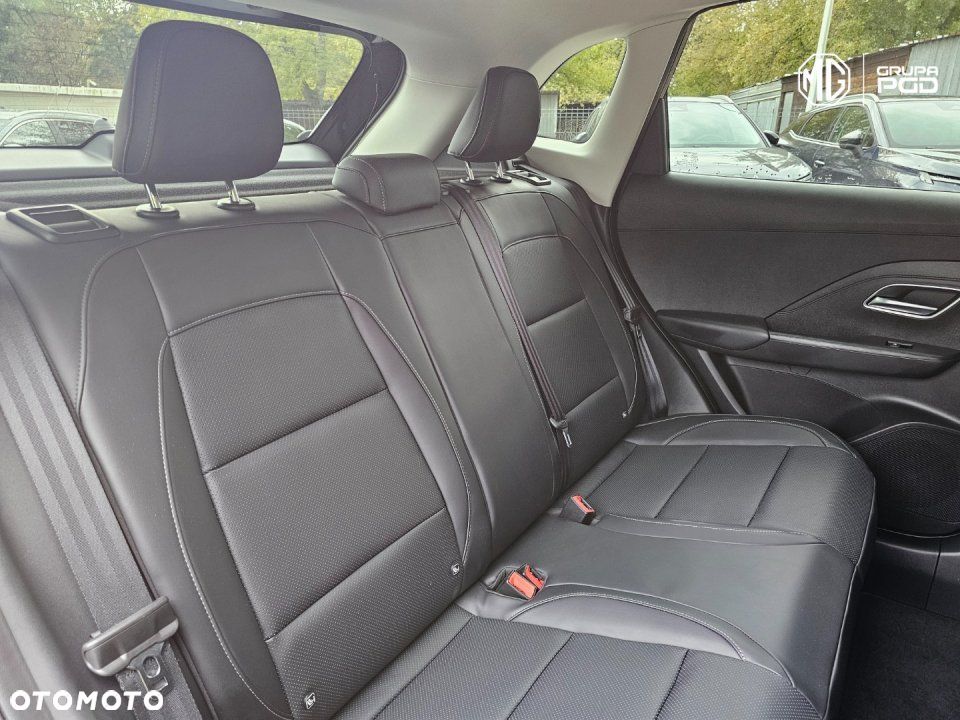 MG ZS - 18
