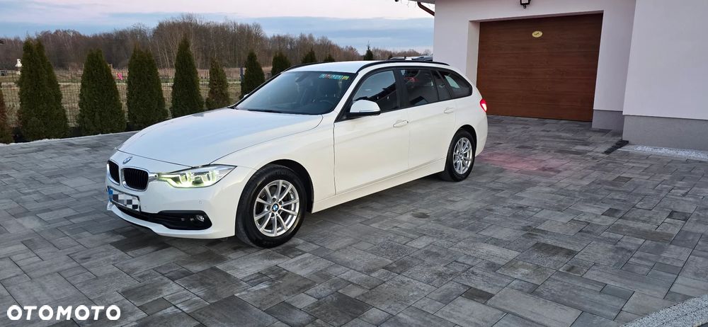 BMW Seria 3 320d xDrive Sport Line - 1
