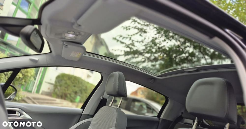Peugeot 208 2014 photo 3