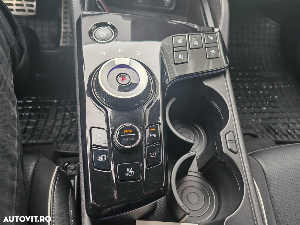 Kia Sportage 1.6 T-GDI PHEV 6AT 4x4 GT Line - 12