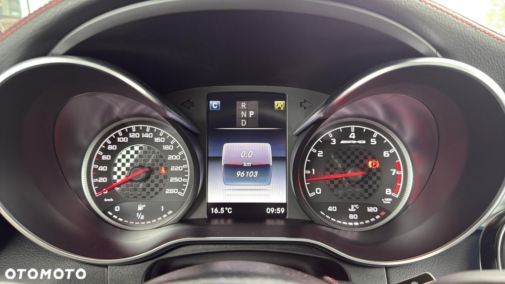 Mercedes-Benz GLC - 12