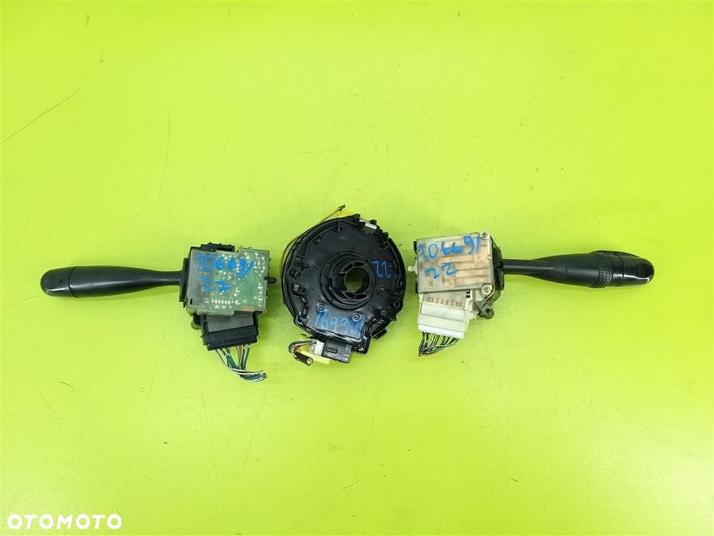 PRZEŁĄCZNIK PAJĄK MANETKA TOYOTA YARIS VERSO 99-05R 173648 173647 - 3