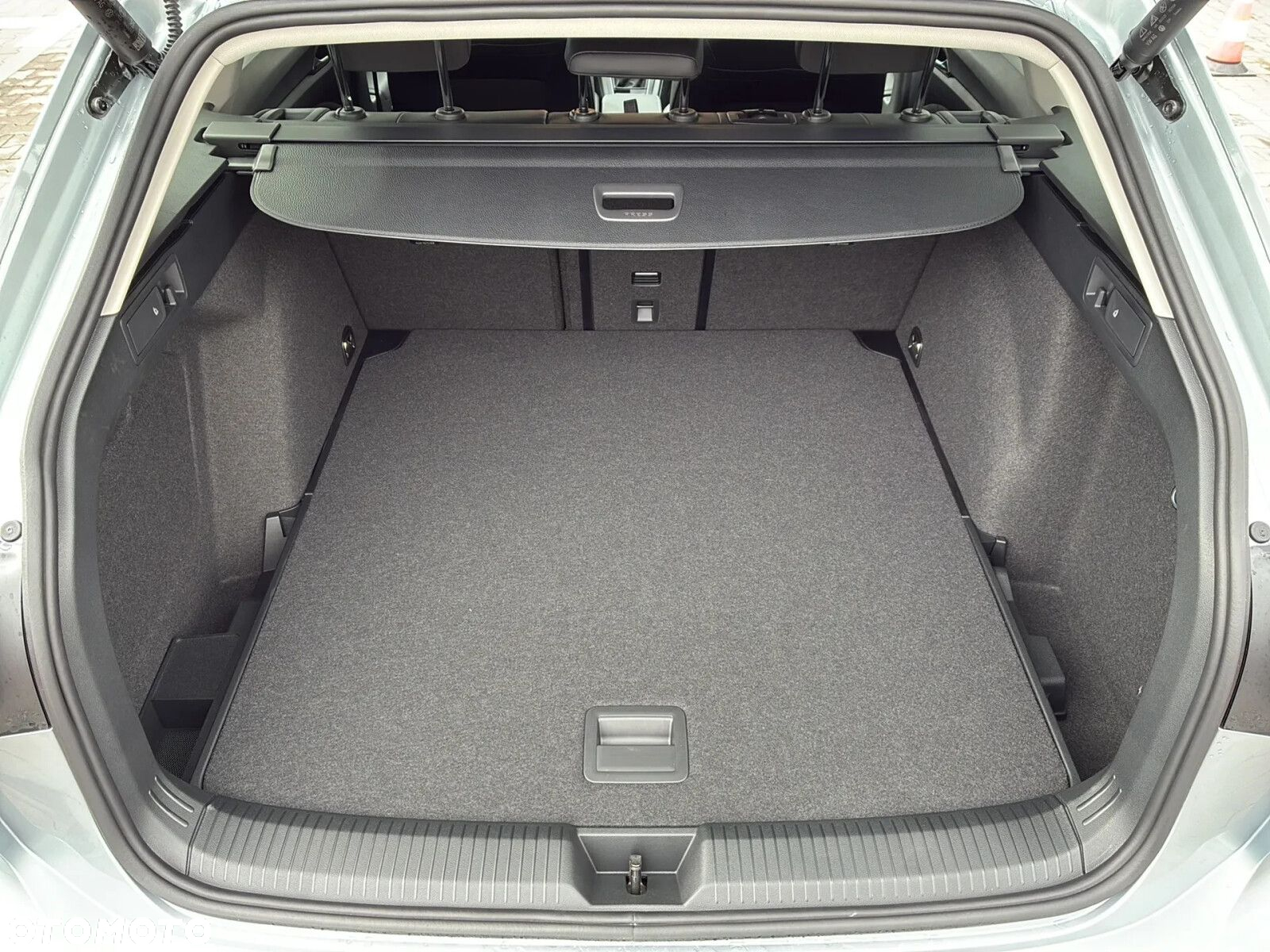 Volkswagen Golf - 20
