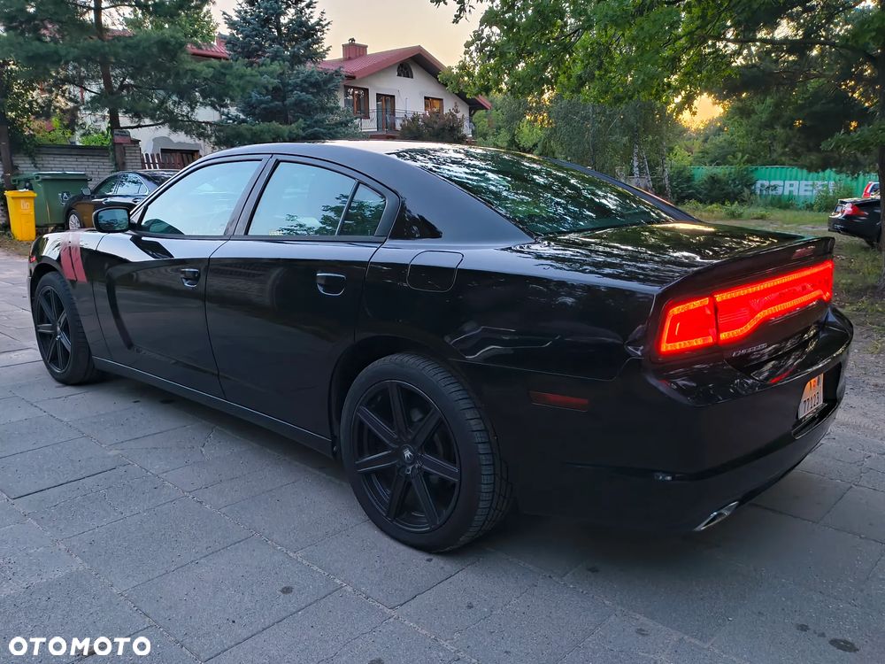 Dodge Charger - 12