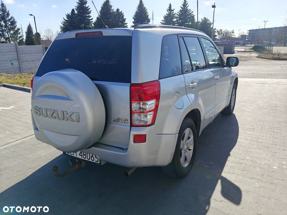 Suzuki Grand Vitara 2.0 De luxe - 7