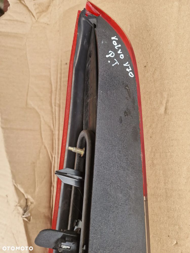 Lampa prawa tylna Volvo v70 - 3