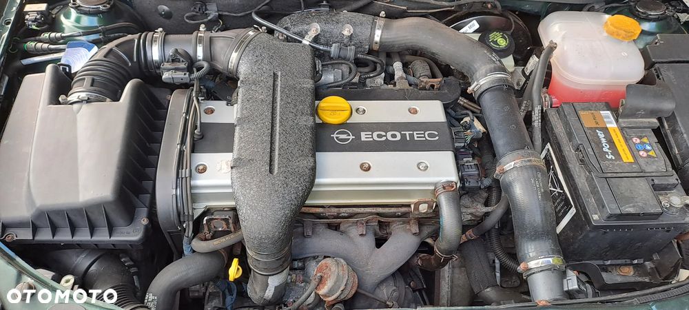 Opel Astra 2.0 Turbo Elegance - 18