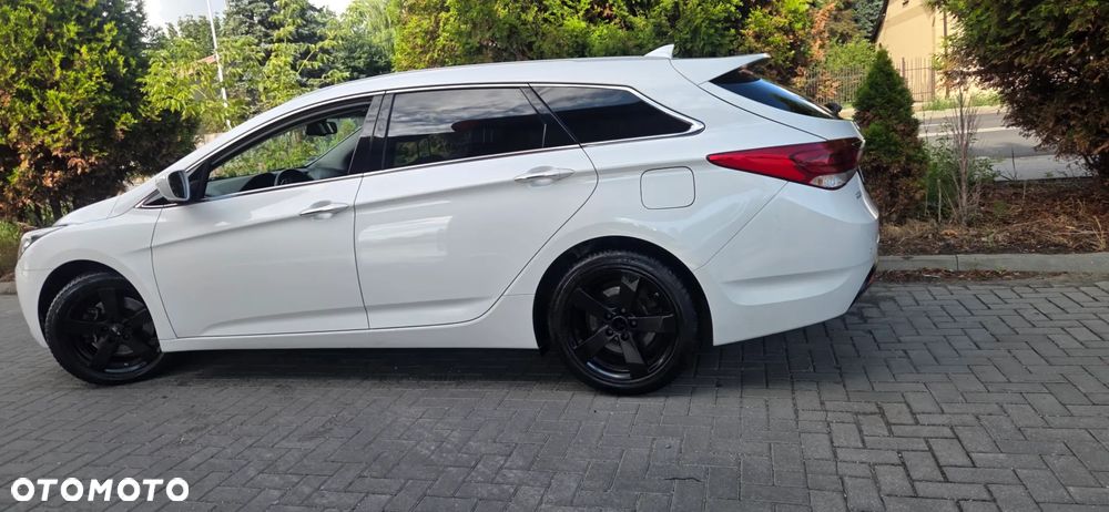 Hyundai i40 Kombi 1.7 CRDi DCT Premium - 10
