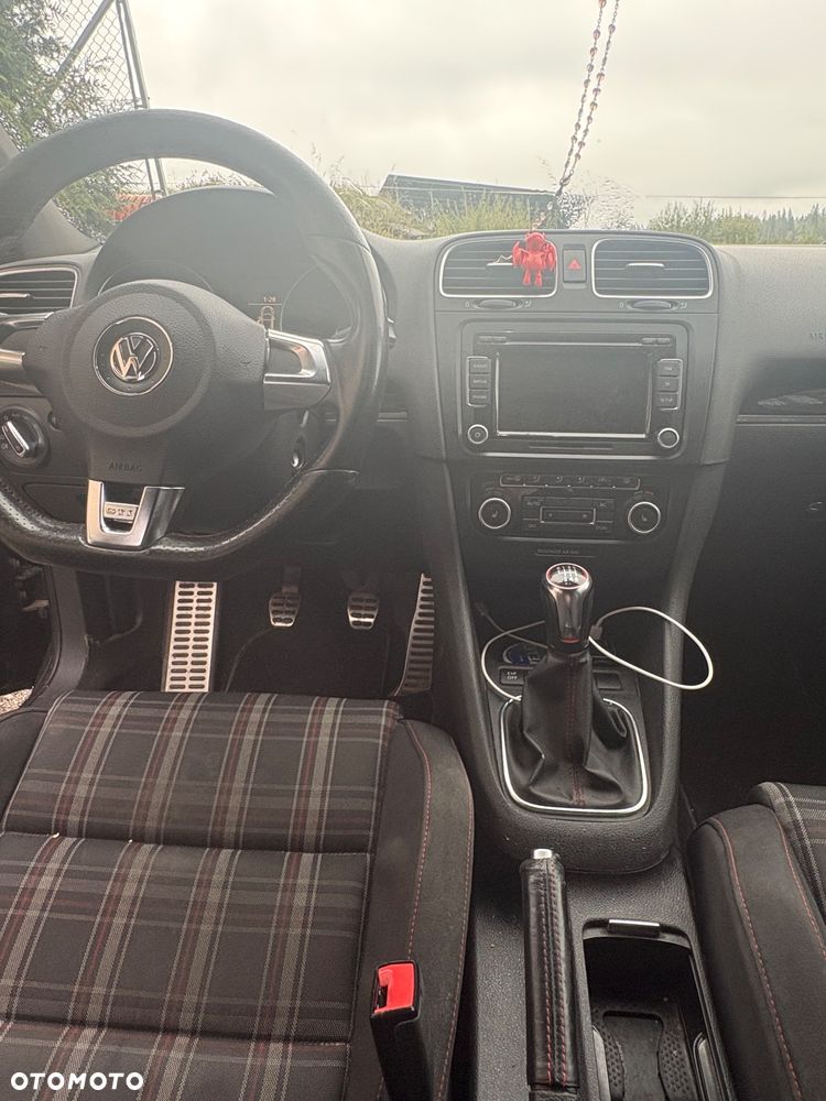 Volkswagen Golf 2.0 TSI GTI Pirelli - 3