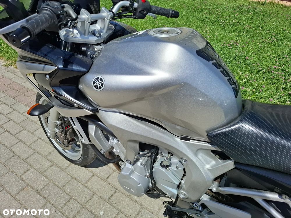 Yamaha FZ6 - 20