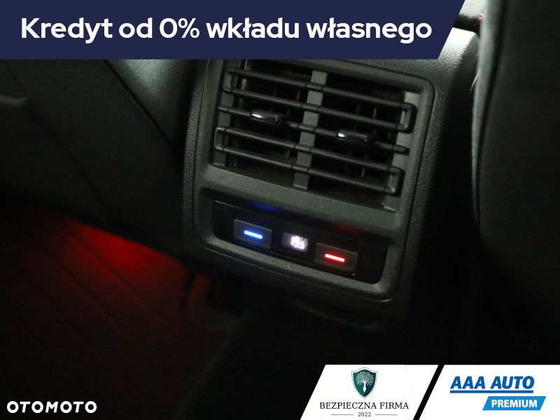 Volkswagen Golf - 14