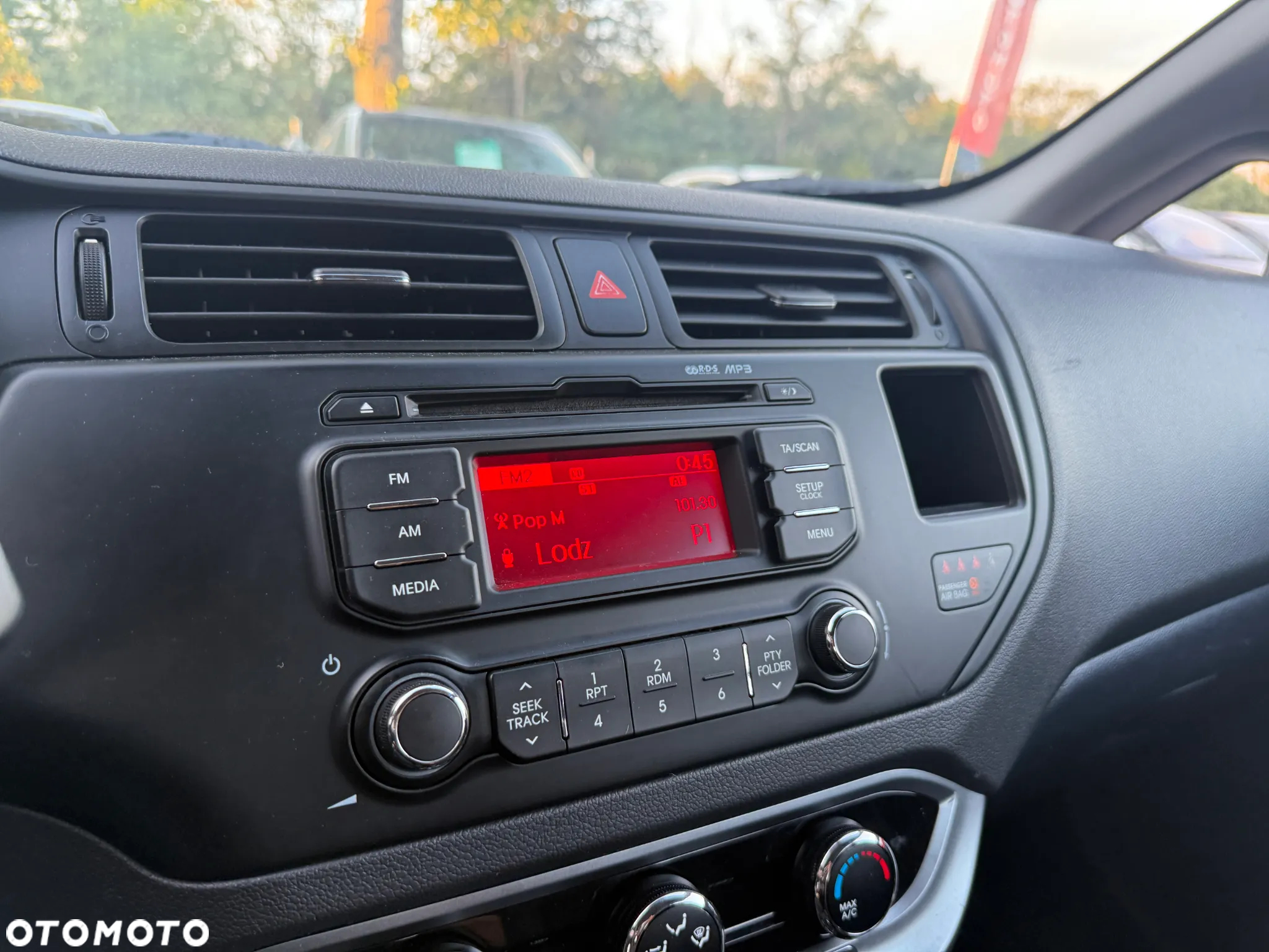 Kia Rio 1.2 Business Line - 26