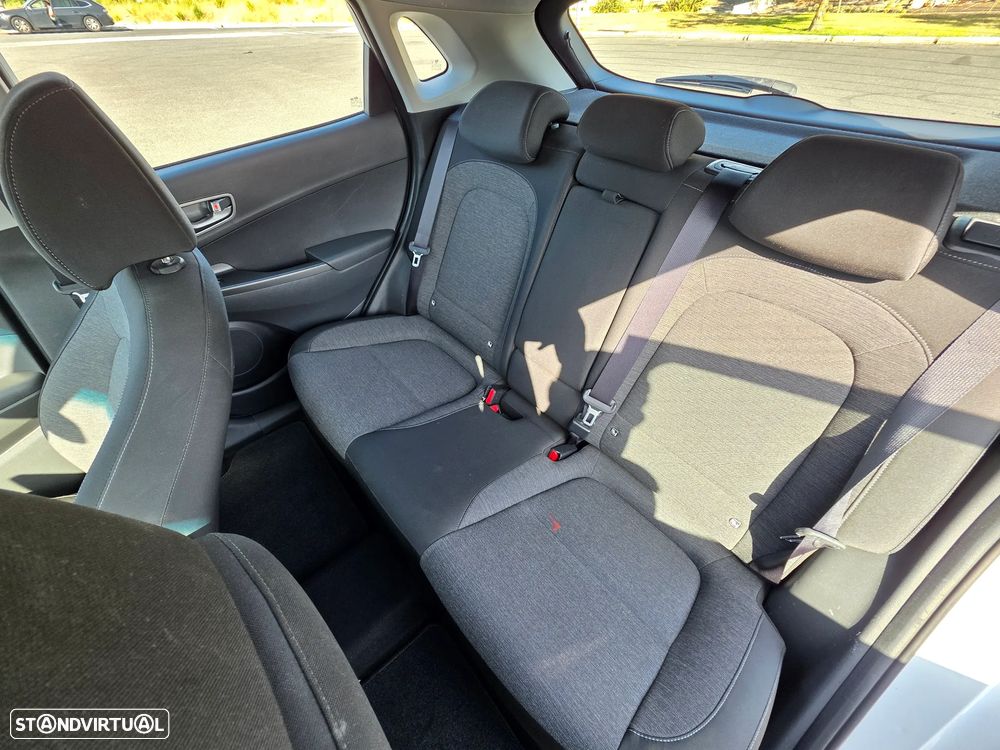 Hyundai Kauai EV 64 kWh Vanguard+TMS - 17