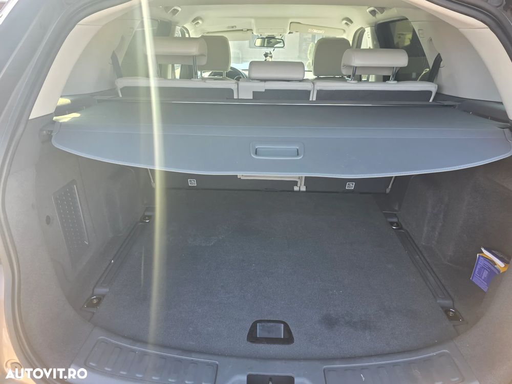 Land Rover Discovery 2.0 L TD4 HSE - 13