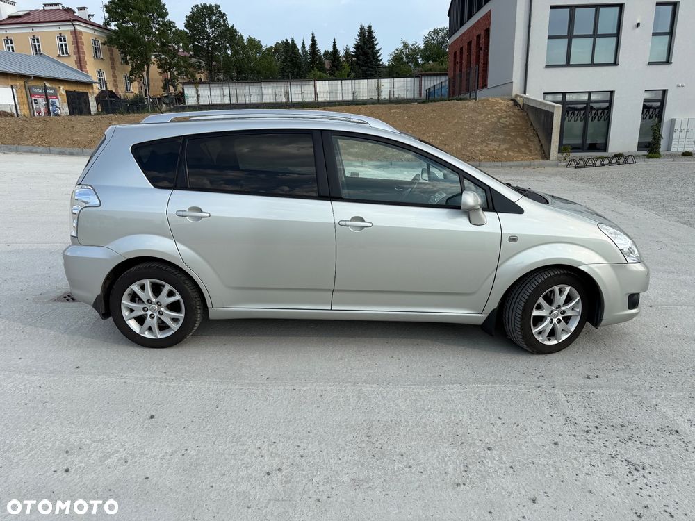 Toyota Corolla Verso 1.8 Gold + - 3