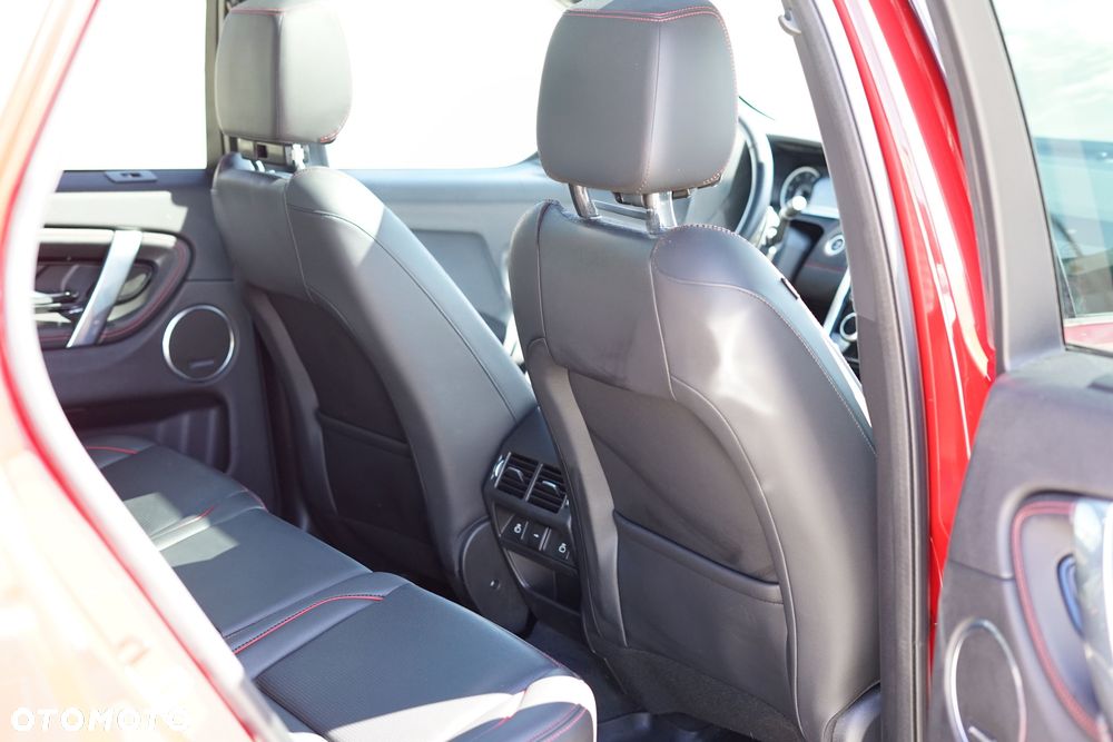 Land Rover Discovery Sport - 11
