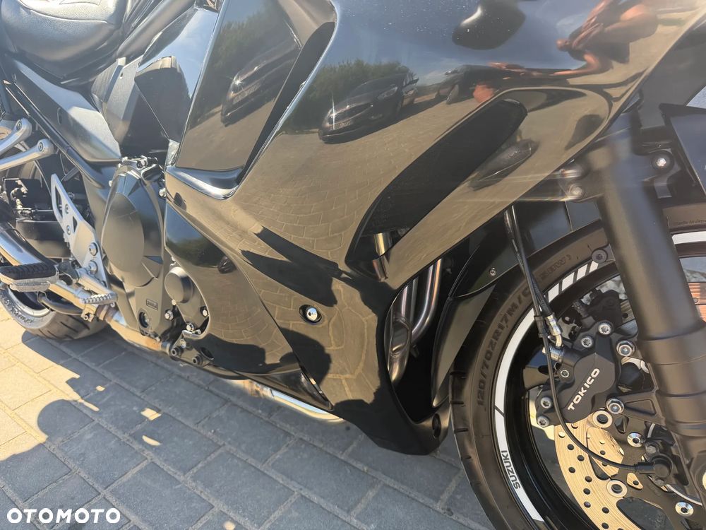 Suzuki GSX - 7