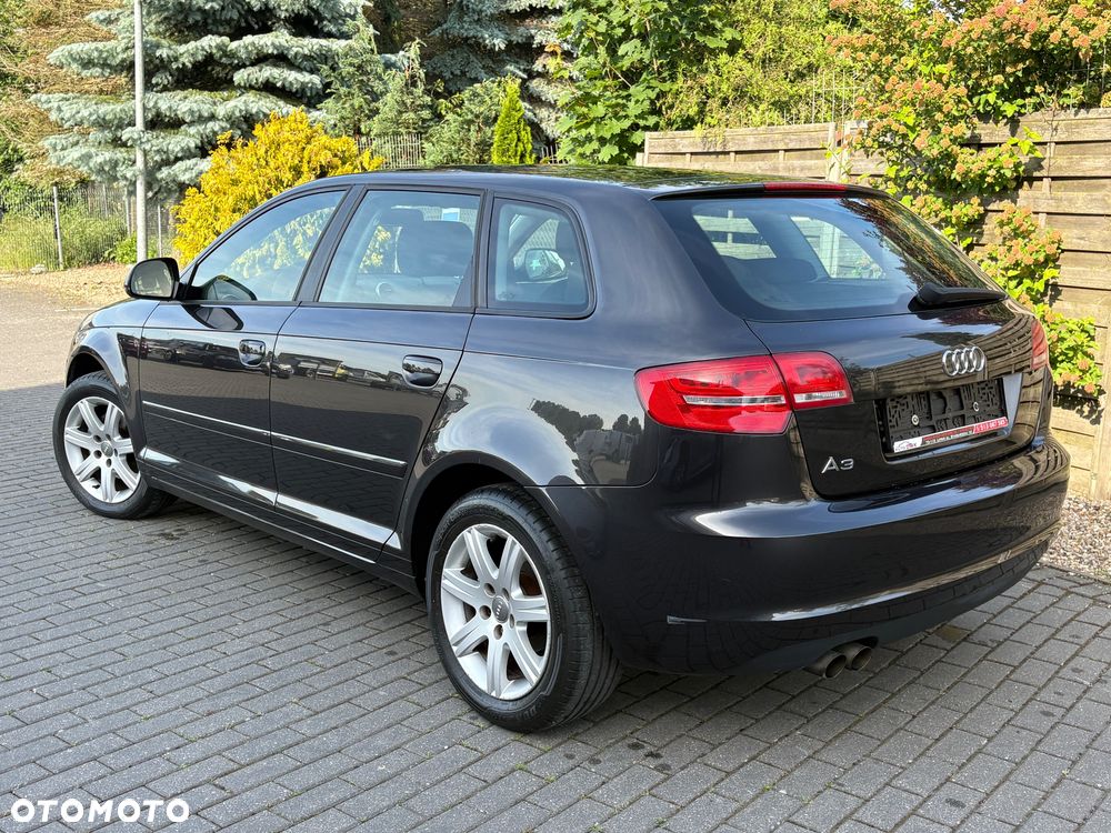 Audi A3 Sportback 1.4 TFSI Ambiente - 9