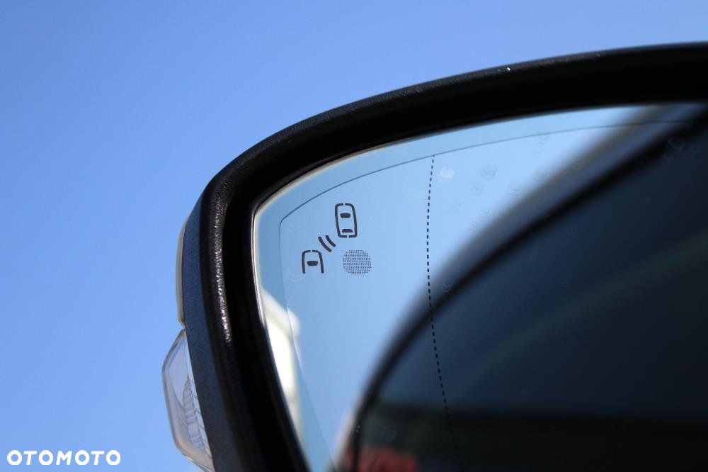 Ford S-Max - 8