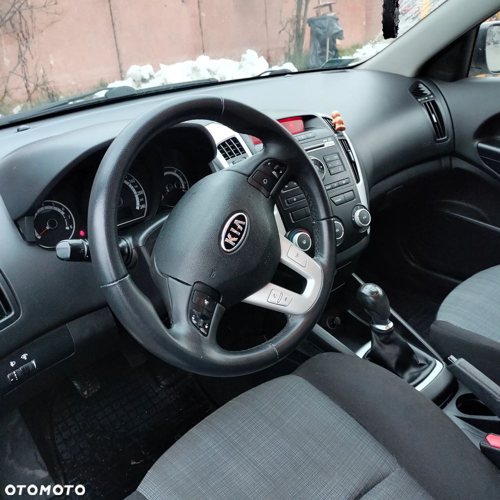 Kia Ceed 1.4 Comfort - 8