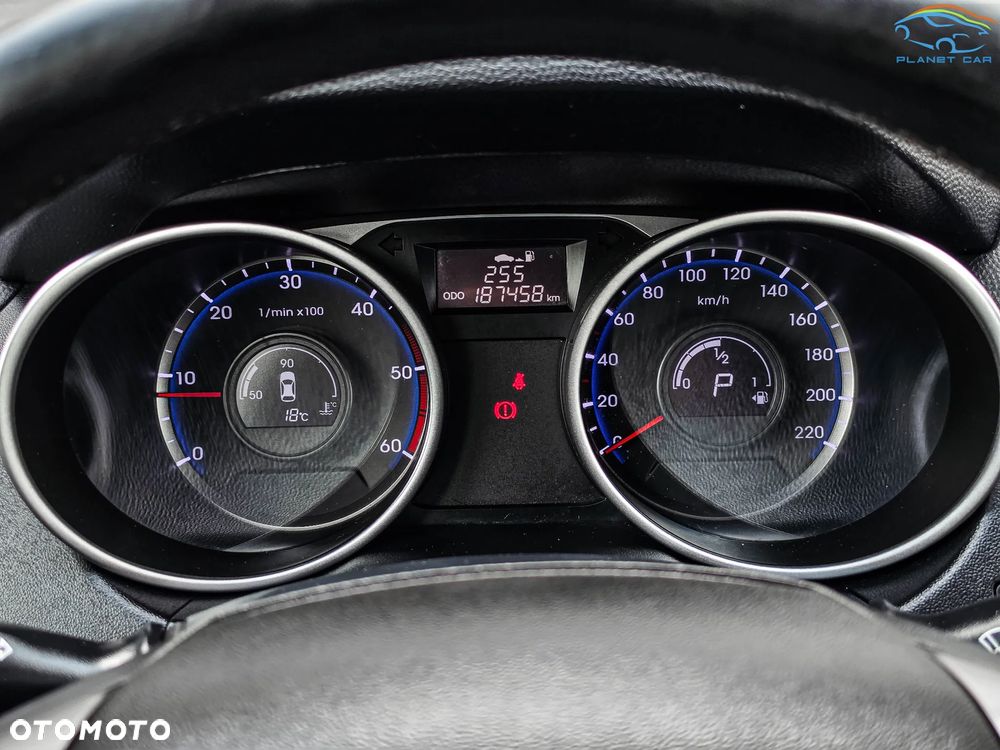 Hyundai ix35 2.0 CRDi 4WD Automatik Premium - 23