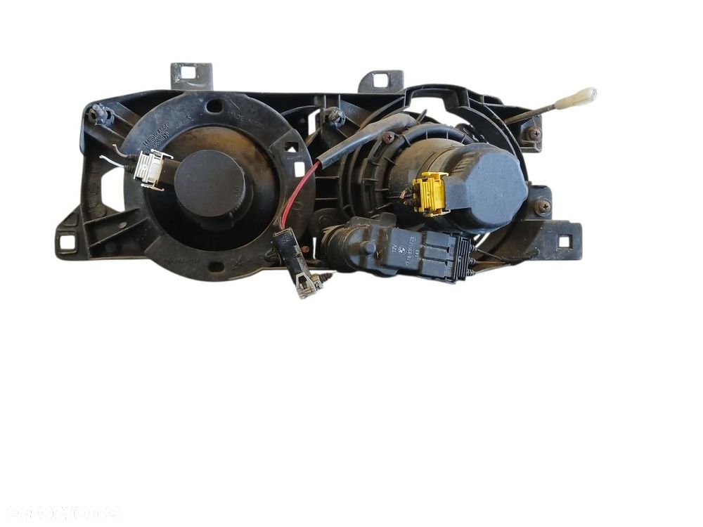 LAMPA PRAWA PRZEDNIA PRZÓD BMW E34 - 2