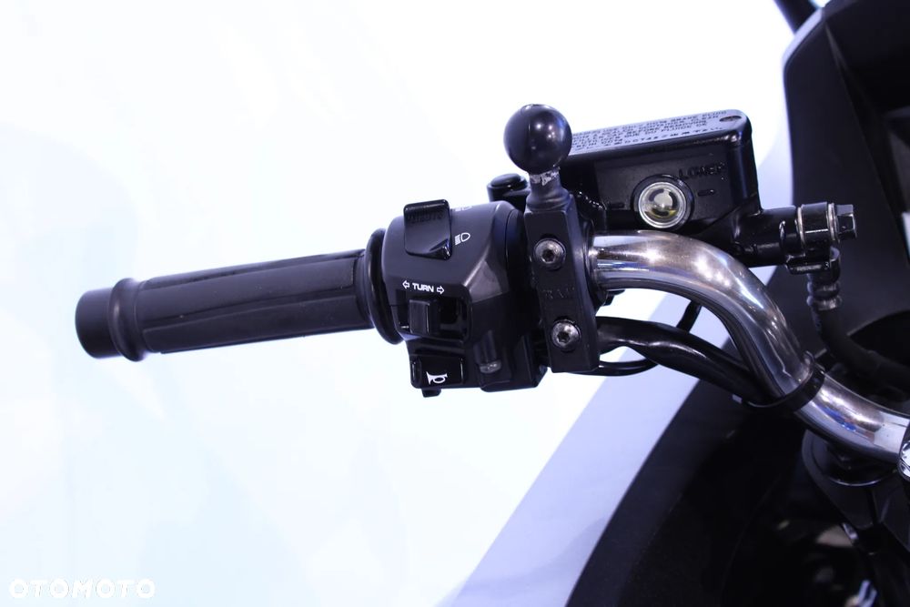 Honda CBF - 9