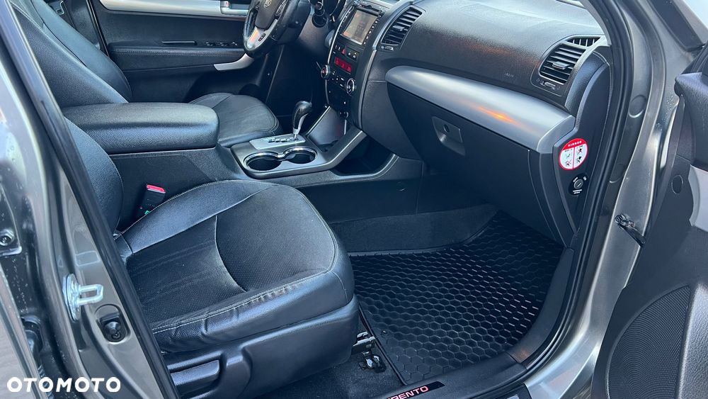 Kia Sorento 2.2 CRDi AWD Platinum Edition - 24
