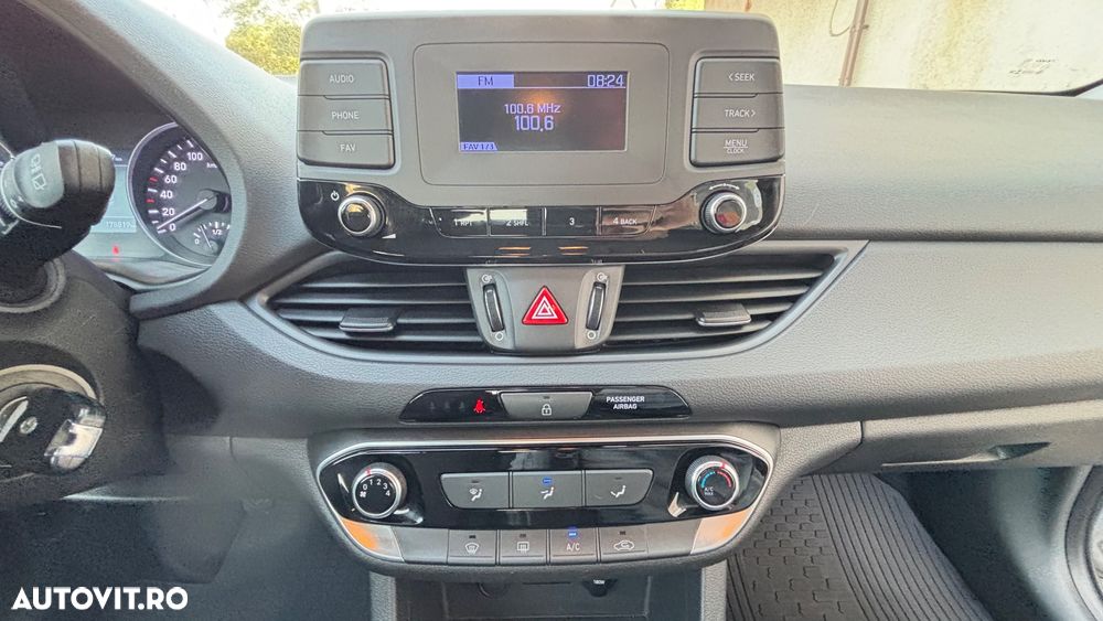 Hyundai i30 1.5 110CP 5DR M/T Highway - 10