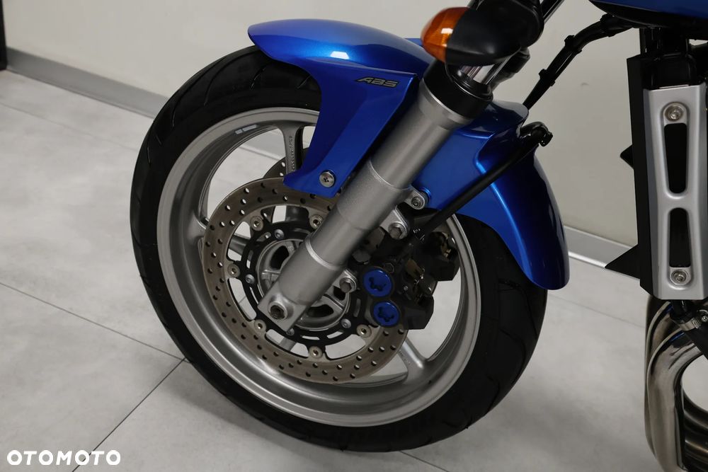 Yamaha FZ - 36