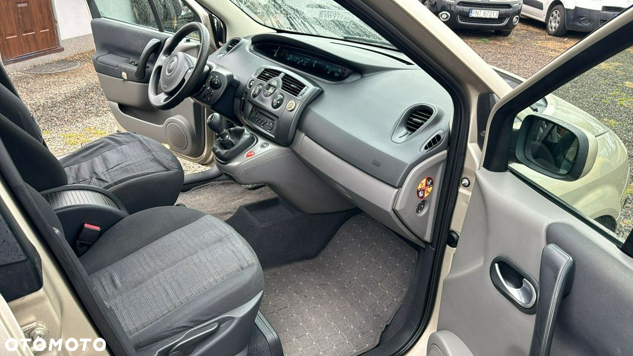 Renault Scenic - 13