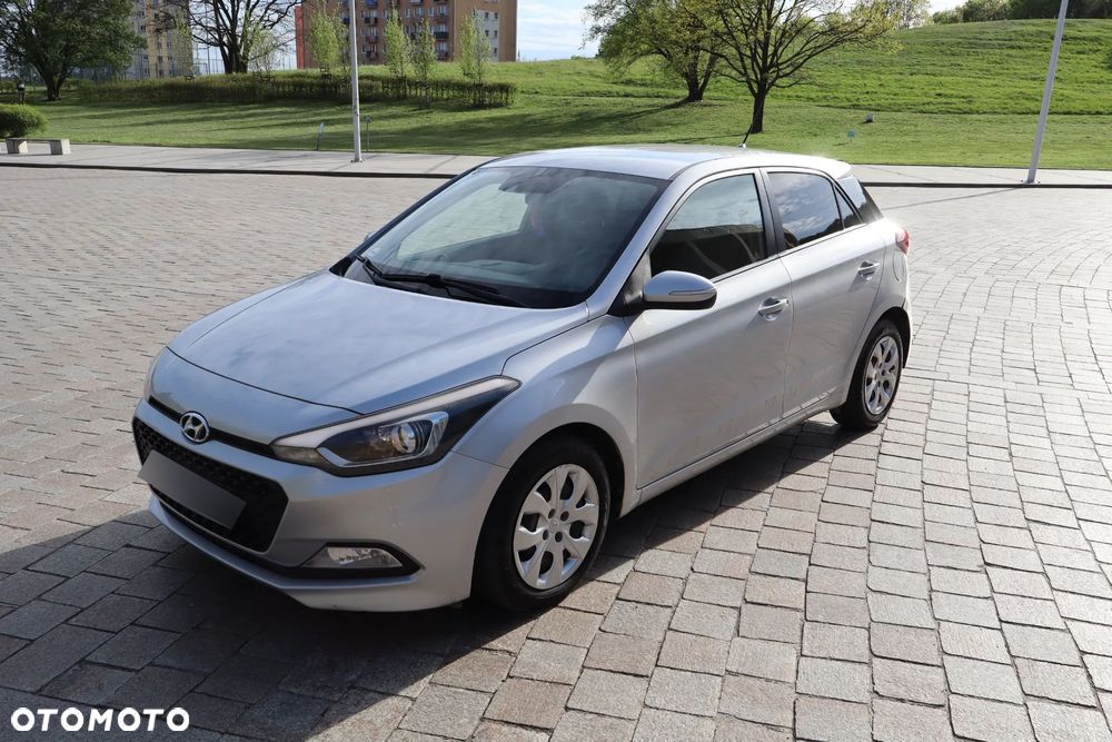 Hyundai i20 1.4 CRDI Comfort - 20