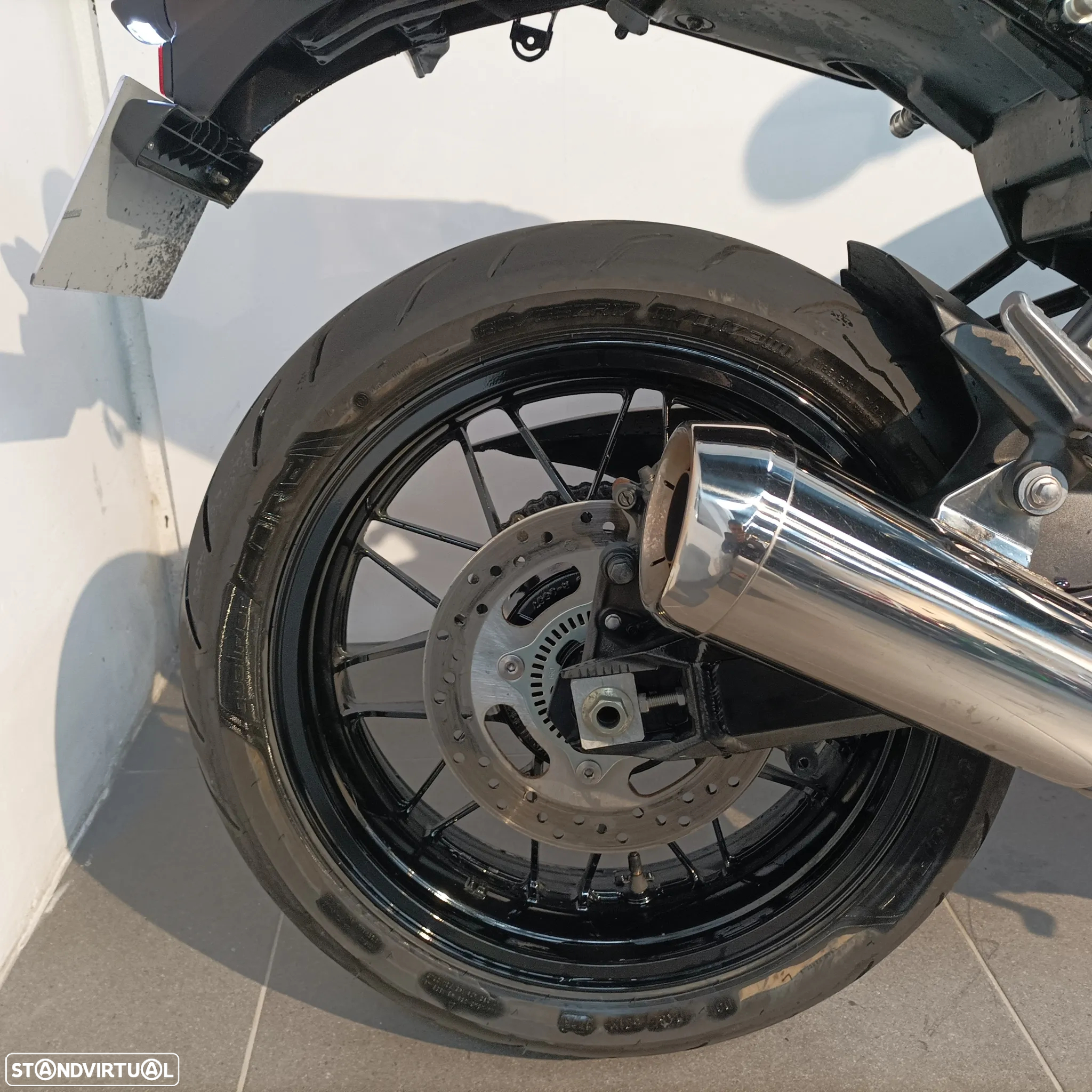 Kawasaki Z 900 RS - 6