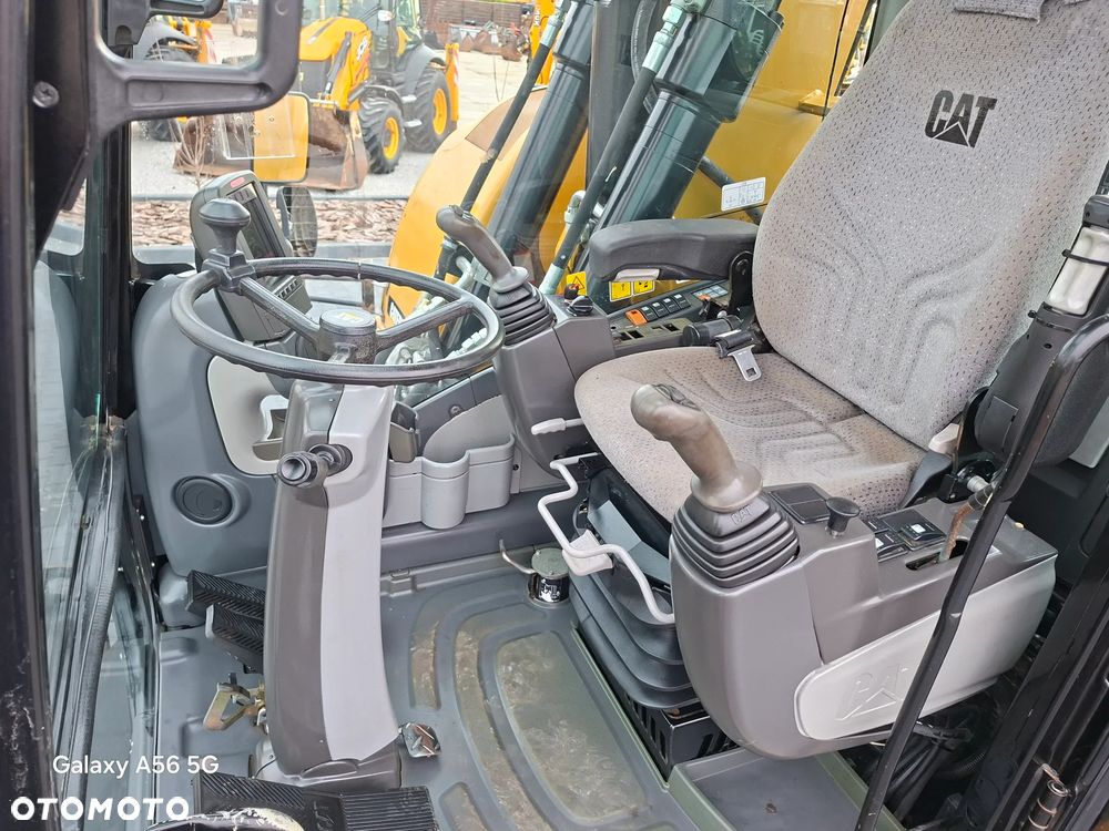Caterpillar CAT M315D rok 2012 - 2