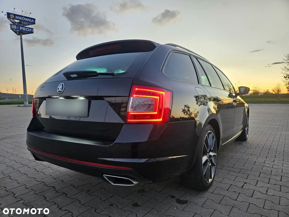Skoda Octavia 2.0 TDI RS - 7
