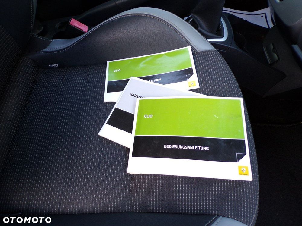 Renault Clio - 22