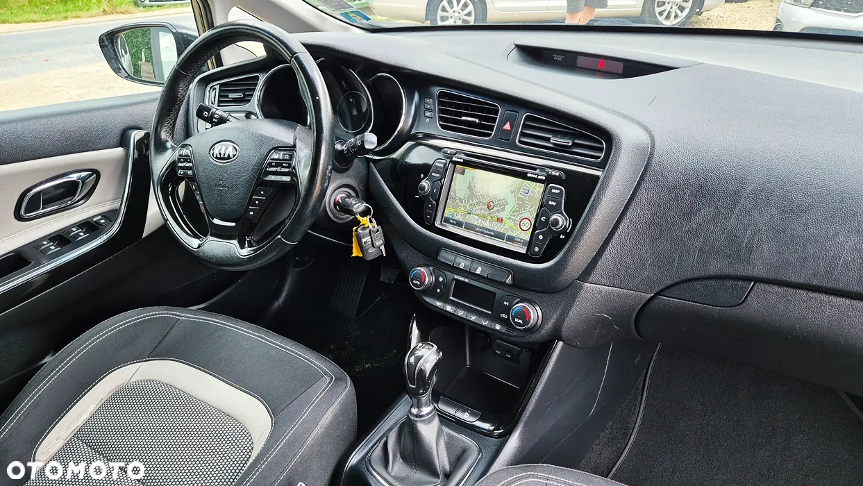 Kia Ceed Cee'd 1.6 GDI XL - 37
