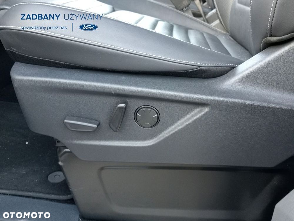 Ford Tourneo Custom - 18