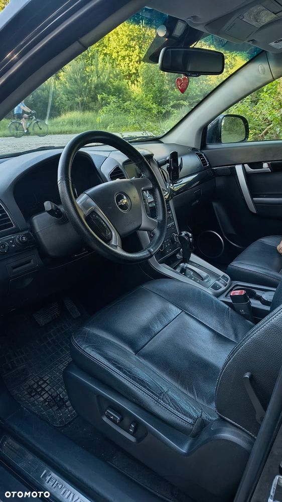 Chevrolet Captiva 2.2 D LT+ - 13