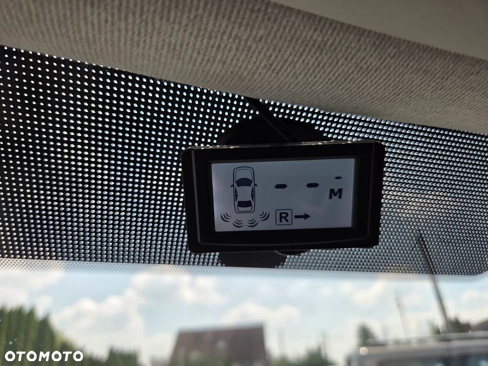 Ford Transit Courier - 27