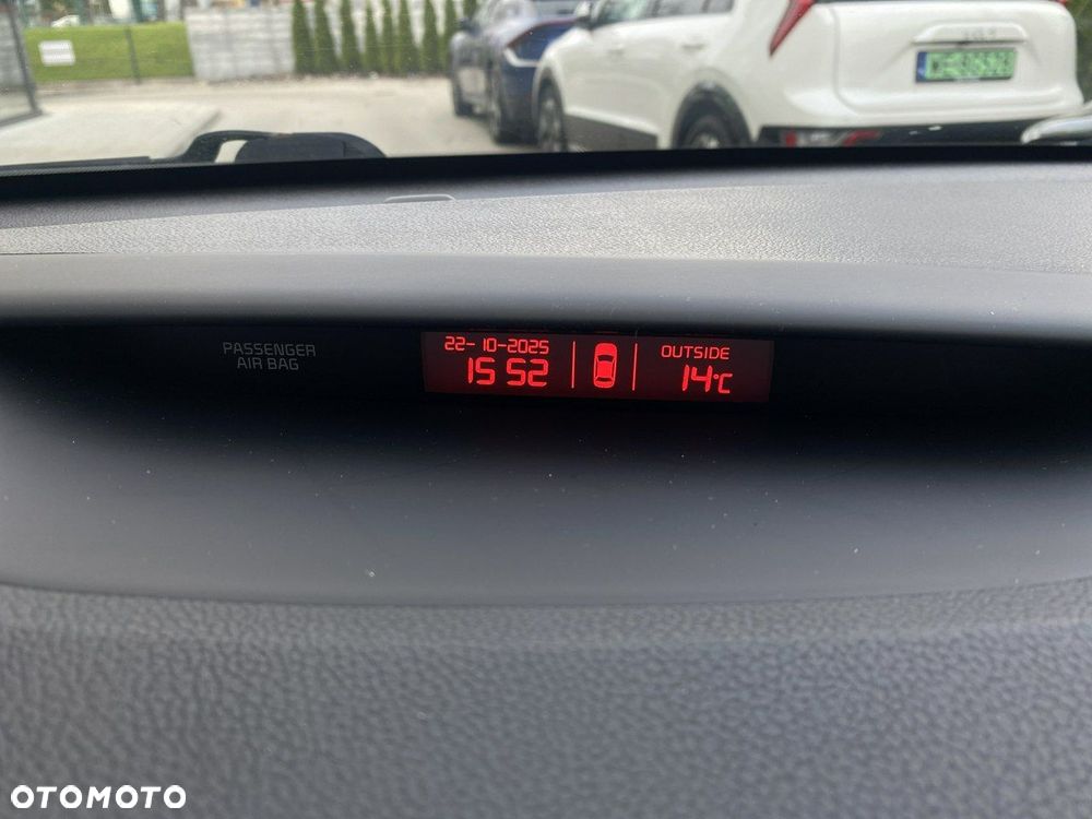 Kia Ceed - 25