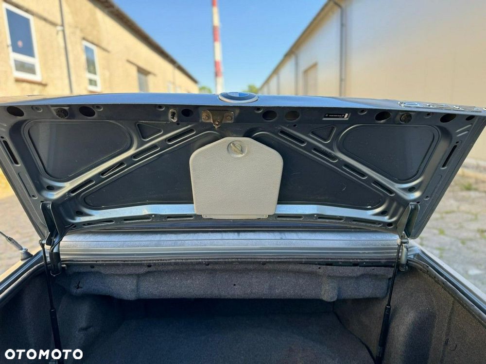 BMW Seria 3 325i - 28