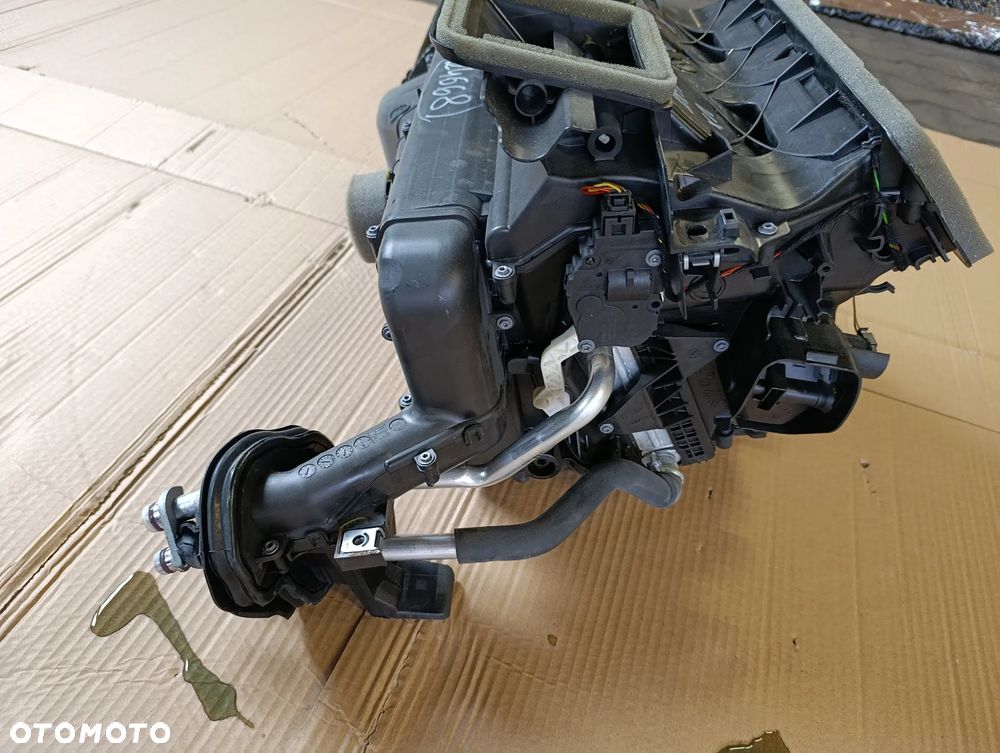 BMW X1 E84 NAGRZEWNICA EUROPA 9251554 - 5