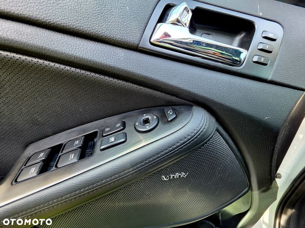 Kia Optima - 11