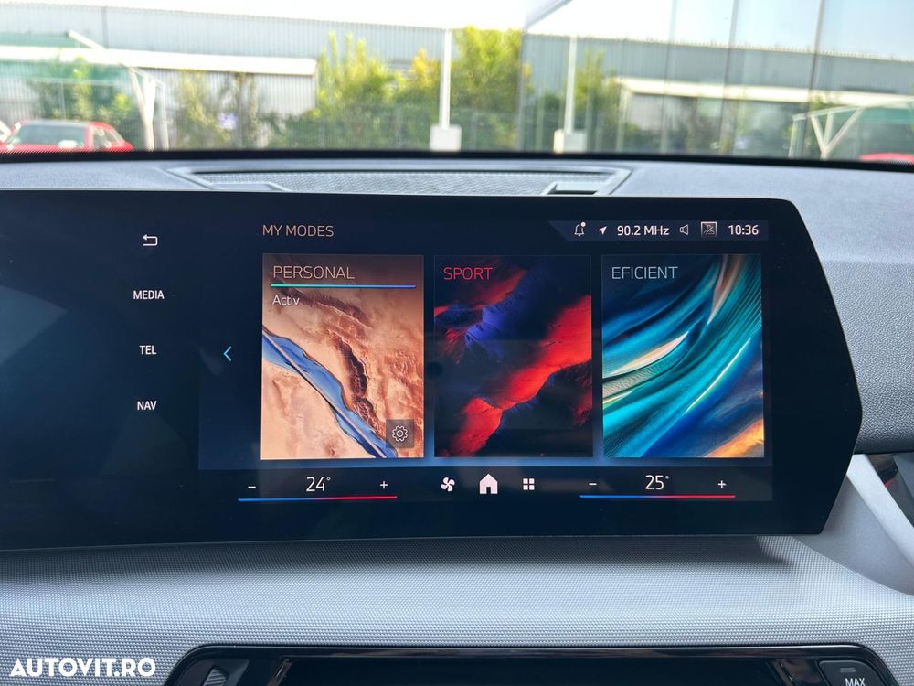 BMW X1 sDrive18d AT - 24