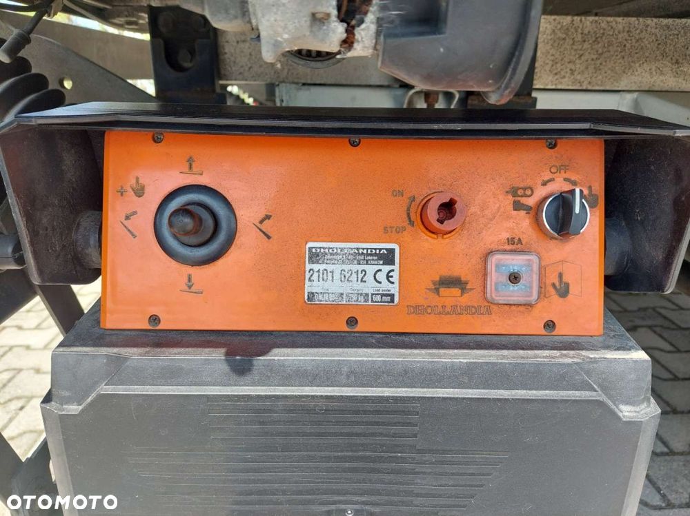 Mercedes-Benz Sprinter - 4