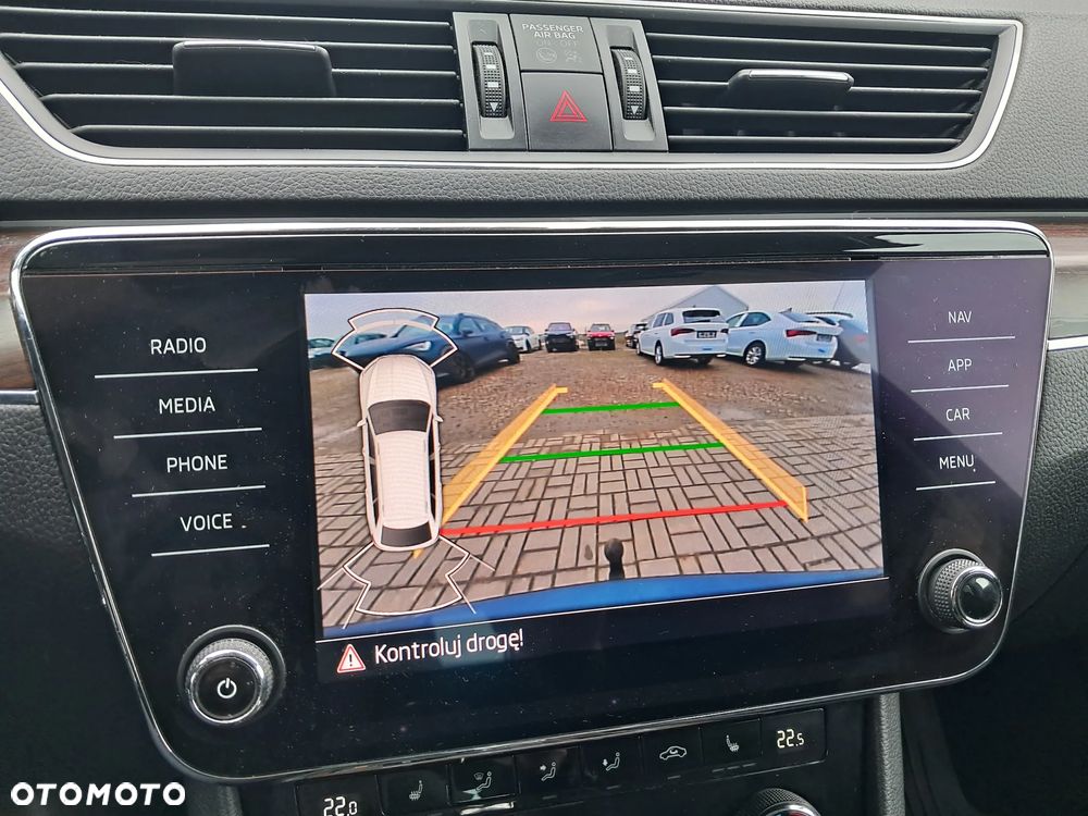 Skoda Superb 2.0 TDI SCR 4x4 Scout DSG - 26