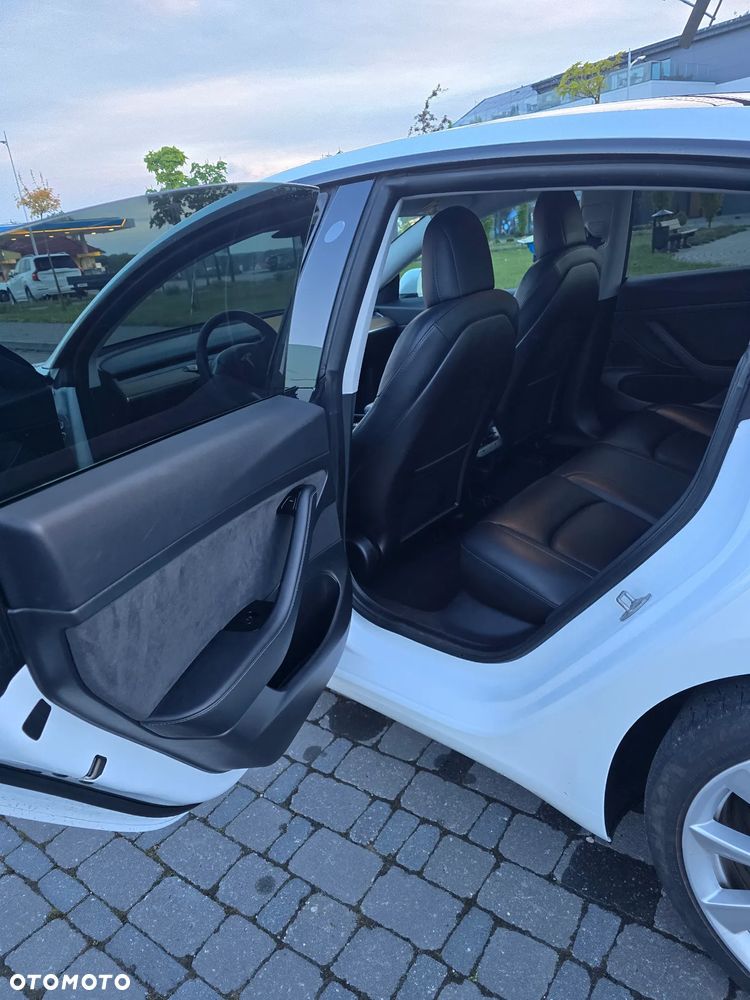 Tesla Model 3 Standard Reichweite Plus Hinterradantrieb - 9