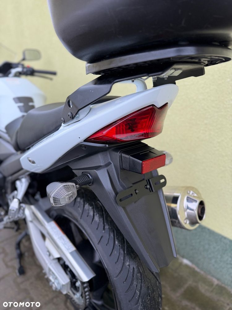 Suzuki GSX - 22