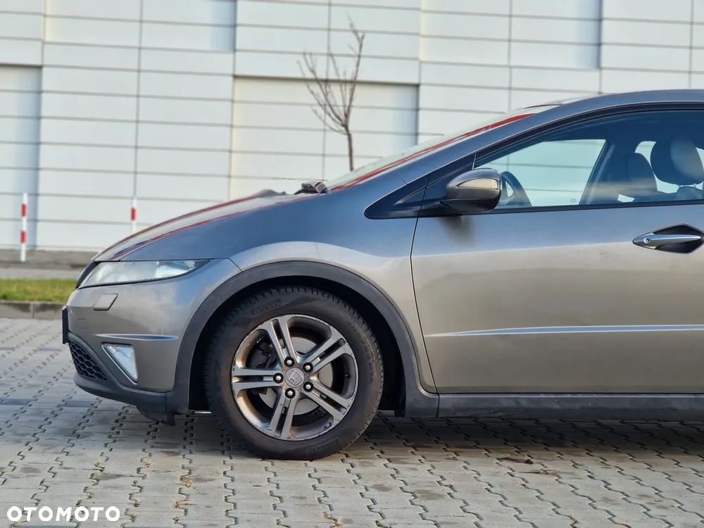 Honda Civic 1.8 Executive - 5